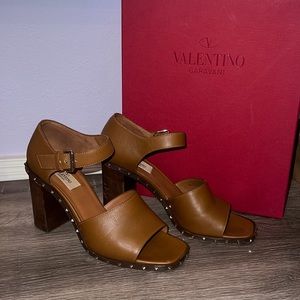 Valentino Garavani Block Heel size 39 Brown Leather